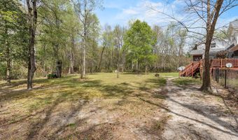 1368 Sunnyhill Dr, Camden, SC 29020