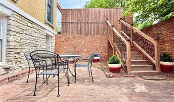 617 State St, Alton, IL 62002
