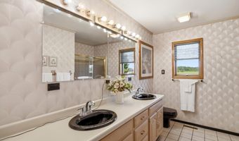 6095 E Division Rd, Angola, IN 46703