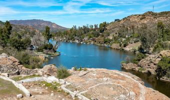 28801 S Lakeshore Dr, Agoura Hills, CA 91301