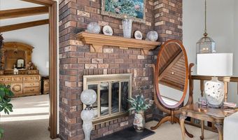 523 Lathrop Ave, Algonac, MI 48001