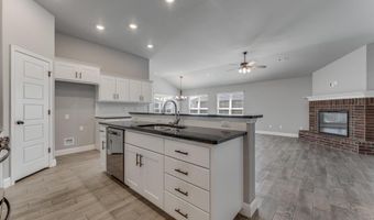 5902 NW Hoover St, Bentonville, AR 72713