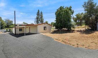 131 S Brandon Rd, Fallbrook, CA 92028