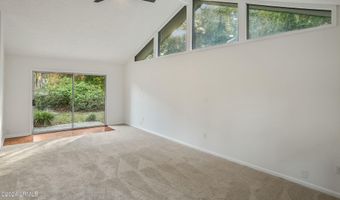 100 Thomas Sumter St, Beaufort, SC 29907