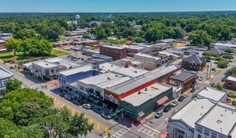 106 Broad St, Bainbridge, GA 39817