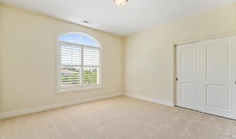 5569 Pepperwood Rd, Santa Rosa, CA 95409