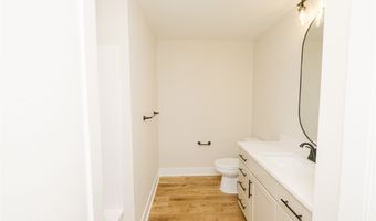 602 E Vista Lake Ave, Polk City, IA 50226