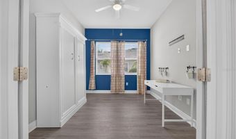 7322 PARADISO Dr, Apollo Beach, FL 33572