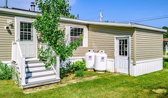 3 Windsor Dr, Alfred, ME 04002