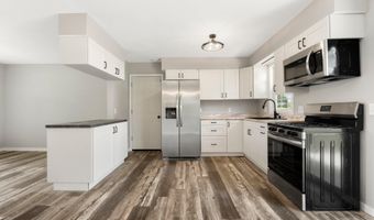509 W State St, Ashley, IN 46705