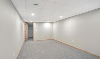 12857 387th Ave, Aberdeen, SD 57401