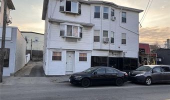 722 Dexter St, Central Falls, RI 02863
