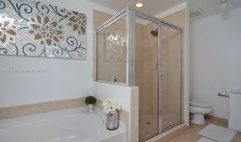 3340 NE 190th St 909, Aventura, FL 33180