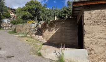 77 Shearer Ave, Bisbee, AZ 85603