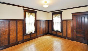 75 S Park St, Bangor, ME 04401