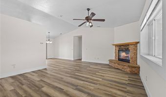 22225 Standing Rock Ave, Apple Valley, CA 92307