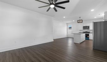 210 N Morgan Ave, Andrews, SC 29510