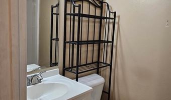 622 W 23rd St, Ada, OK 74820