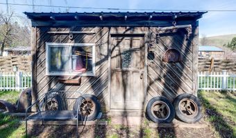 402 W Front St, Albion, WA 99102