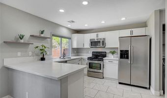 2558 Williamsburg St, Henderson, NV 89052