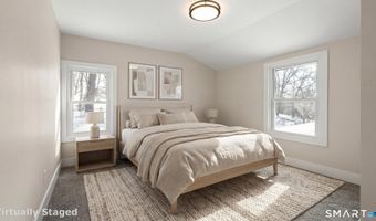 6 Juniper Ridge Dr, Danbury, CT 06811