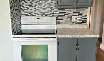 1536 Cranston St 3, Cranston, RI 02920