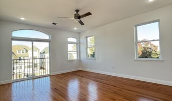 92 W 6TH St, Bayonne, NJ 07002