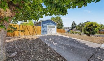 17391 E Layton Dr, Aurora, CO 80015