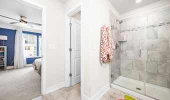 12452 SEA OAKS Ln 5, Berlin, MD 21811