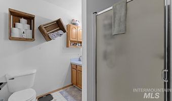 204 W Kerby St, Cascade, ID 83611
