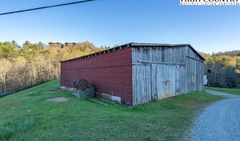 762 George Eggers Rd, Banner Elk, NC 28604