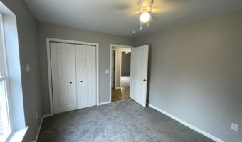 913 Pine Ave, Alma, MI 48801