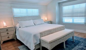 253 35th St, Avalon, NJ 08202