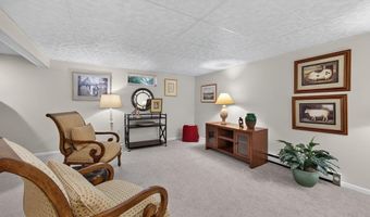 5463 DORIS Dr, Allentown, PA 18106