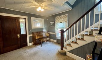 104 7th St, Bangor, ME 04401