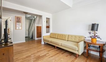 72 Lakeview Ter Unit D, Burlington, VT 05401