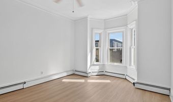 404 E 7th St, Boston, MA 02127