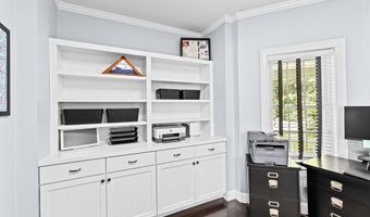 5 Bosuns Ln, Bourne, MA 02532