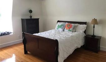 65 Merton Rd 6, Newport, RI 02840