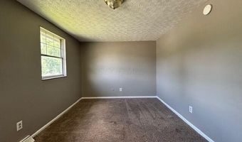 2621 Woodsedge Rd, Columbus, OH 43224