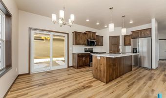 2312 E Brek St, Brandon, SD 57005