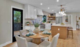 4360 Helix Canyon Dr, La Mesa, CA 91941