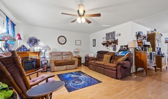 804 E Elm St, Aurora, MO 65605