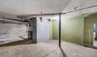 31 Wiley St, Bangor, ME 04401