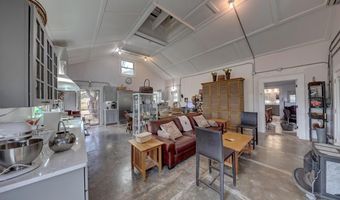 59 Wagon Rd, Alpine, TX 79830