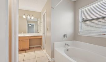 6511 CRIMSON LEAF Ln, Jacksonville, FL 32244