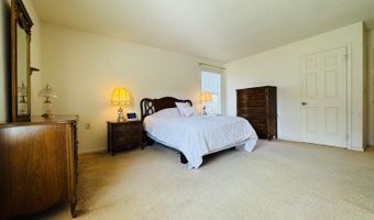 1 Poplar Ct, Barnegat, NJ 08005