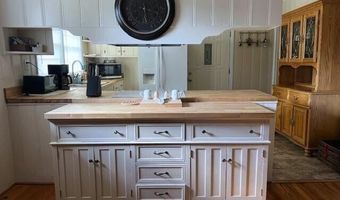 40 Bignon St, Barnwell, SC 29812