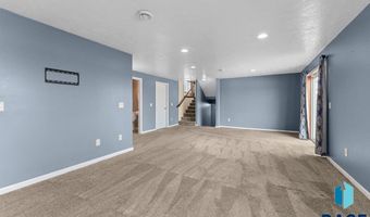 1600 E Liberty Cir, Brandon, SD 57005