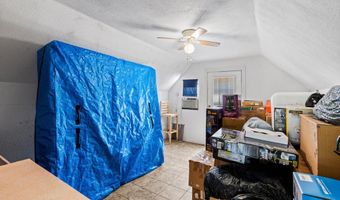 634 Alapaha River Dr, Alapaha, GA 31622